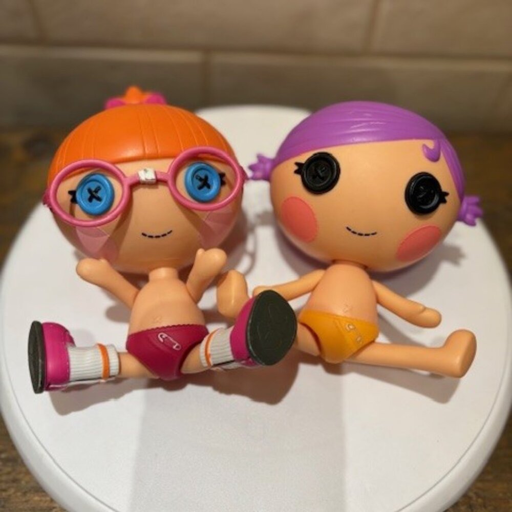 2011 Lalaloopsy Baby Dolls Specs Reads A Lot MGA Entertainment Girls lot of 2
